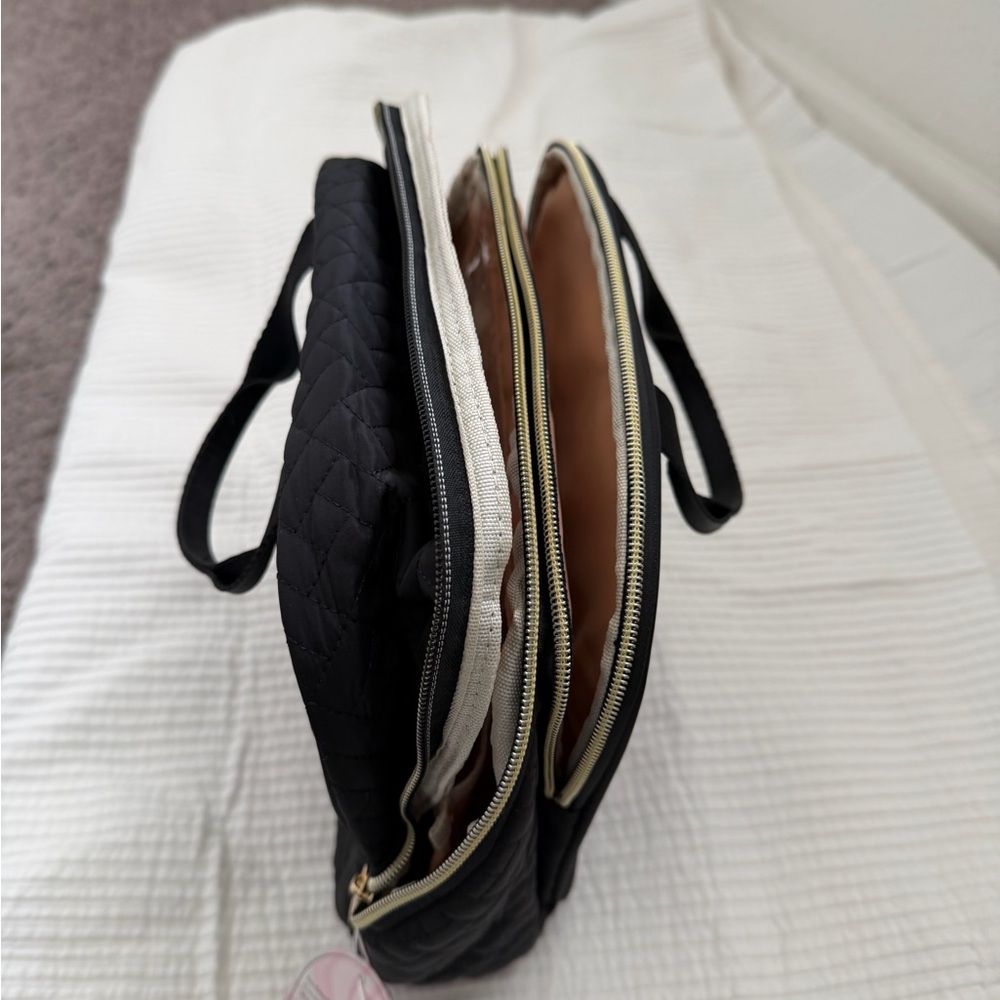 Black Quilted Women's Makeup/Skincare Bag - Picture 7 of 9